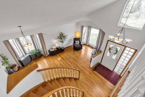 28 Woodpark Close Sw, Calgary, AB - Indoor