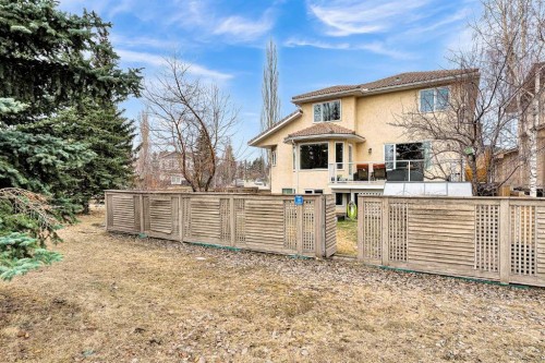 28 Woodpark Close Sw, Calgary, AB - Outdoor
