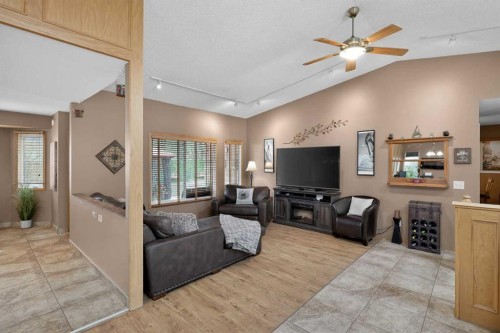 80 Deerbrook Road Se, Calgary, AB - Indoor