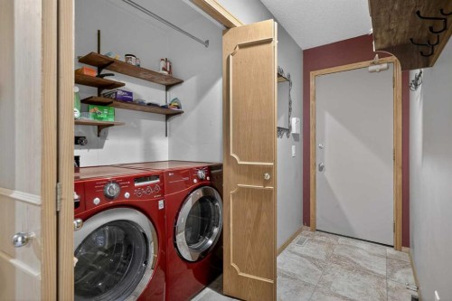 80 Deerbrook Road Se, Calgary, AB - Indoor Photo Showing Laundry Room