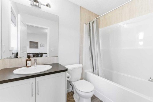 69 Legacy Manor Se, Calgary, AB - Indoor Photo Showing Bathroom
