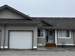 63-4 Stonegate Drive NWAirdrie, AB T4B 2R3