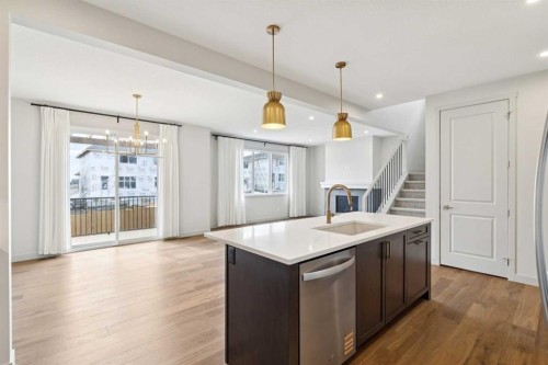243 Marina Grove Se, Calgary, AB 