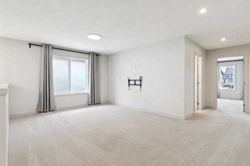 243 Marina Grove Se, Calgary, AB 
