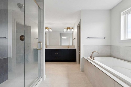 243 Marina Grove Se, Calgary, AB 