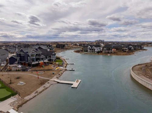 243 Marina Grove Se, Calgary, AB 