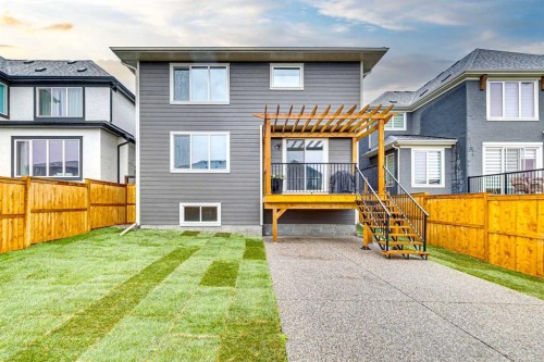 243 Marina Grove Se, Calgary, AB 