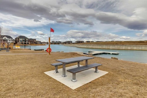 243 Marina Grove Se, Calgary, AB 