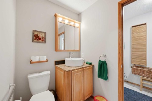 127 Kincora Heights Nw, Calgary, AB - Indoor Photo Showing Bathroom