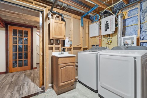 9408 5 Street Se, Calgary, AB - Indoor Photo Showing Laundry Room