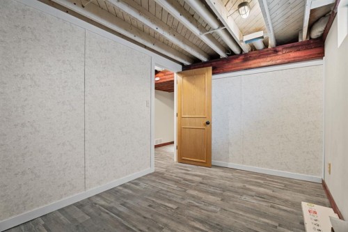 9408 5 Street Se, Calgary, AB - Indoor Photo Showing Other Room
