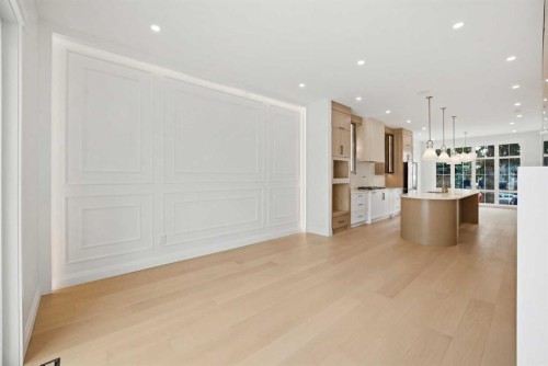 1529 18 Avenue Nw, Calgary, AB - Indoor Photo Showing Kitchen With Upgraded Kitchen