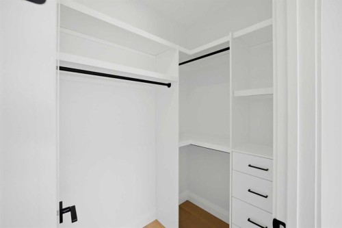 1529 18 Avenue Nw, Calgary, AB - Indoor