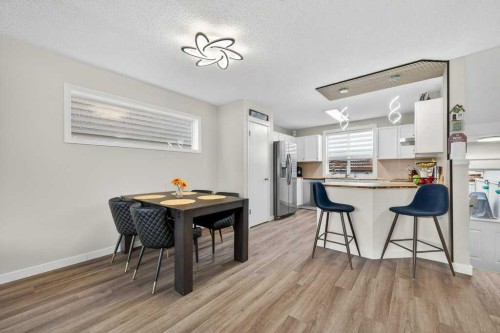 370 Prestwick Circle Se, Calgary, AB - Indoor Photo Showing Dining Room