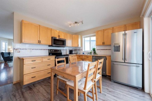 35 Somervale Place Sw, Calgary, AB - Indoor Photo Showing Kitchen With Stainless Steel Kitchen