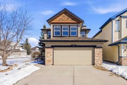 101 Cougarstone Manor SW Calgary, AB T3H 5N5
