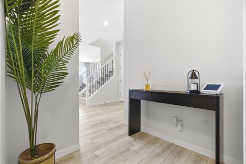 54 Belmont Manor Sw, Calgary, AB - Indoor Photo Showing Other Room