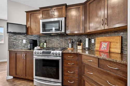 180 Walden Gate Se, Calgary, AB - Indoor Photo Showing Kitchen With Upgraded Kitchen