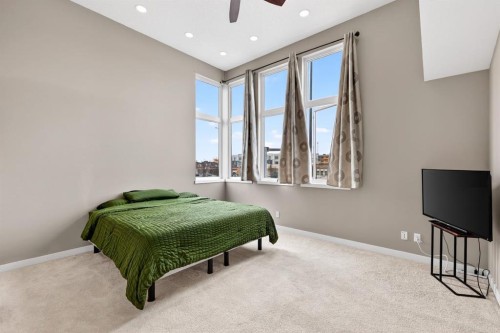 180 Walden Gate Se, Calgary, AB - Indoor Photo Showing Bedroom