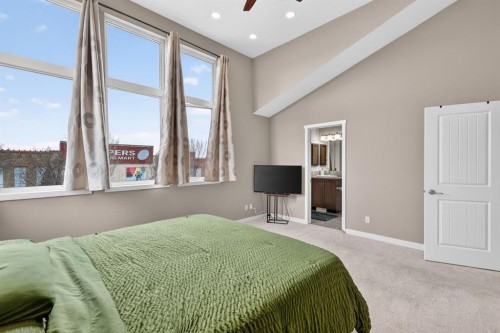 180 Walden Gate Se, Calgary, AB - Indoor Photo Showing Bedroom