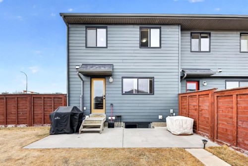 180 Walden Gate Se, Calgary, AB - Outdoor With Exterior