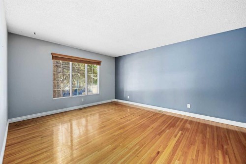 356 Willow Ridge Place Se, Calgary, AB - Indoor Photo Showing Other Room