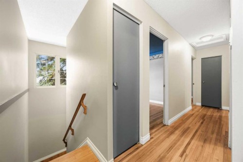 356 Willow Ridge Place Se, Calgary, AB - Indoor Photo Showing Other Room