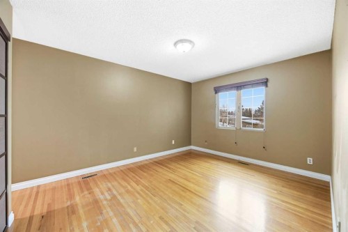 356 Willow Ridge Place Se, Calgary, AB - Indoor Photo Showing Other Room