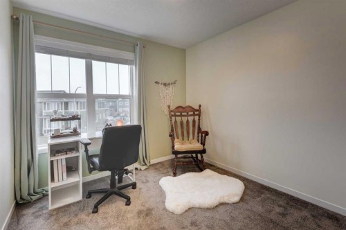 146 Magnolia Square Se, Calgary, AB - Indoor