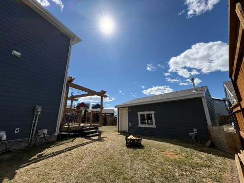 146 Magnolia Square Se, Calgary, AB - Outdoor With Exterior