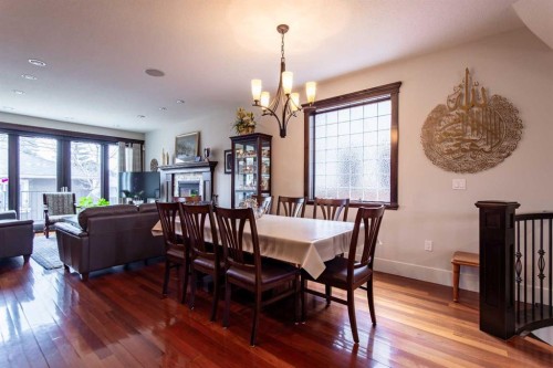 2028 25A Street Sw, Calgary, AB - Indoor Photo Showing Dining Room
