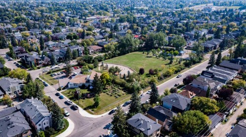 2028 25A Street Sw, Calgary, AB - Outdoor With View