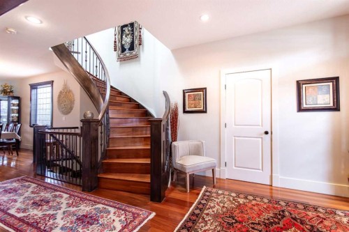2028 25A Street Sw, Calgary, AB - Indoor Photo Showing Other Room