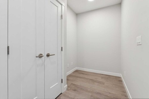 103-655 Shawnee Square Sw, Calgary, AB - Indoor Photo Showing Other Room