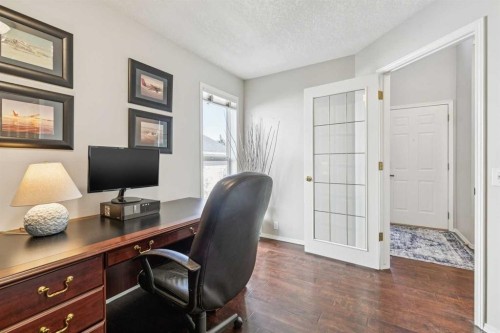 18519 Chaparral Manor Se, Calgary, AB - Indoor Photo Showing Office