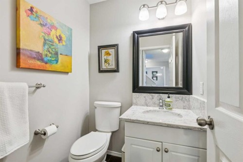 18519 Chaparral Manor Se, Calgary, AB - Indoor Photo Showing Bathroom