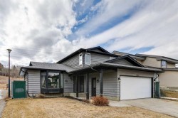 13811 Deer Run Boulevard SE Calgary, AB T2J 6L3