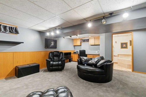 13811 Deer Run Boulevard Se, Calgary, AB - Indoor