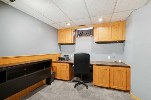 13811 Deer Run Boulevard Se, Calgary, AB - Indoor