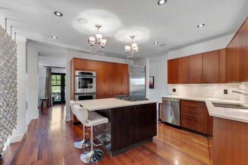 239 37 Avenue Sw, Calgary, AB - Indoor Photo Showing Kitchen With Double Sink