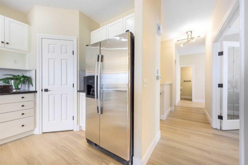 42 Royal Crest Point Nw, Calgary, AB - Indoor