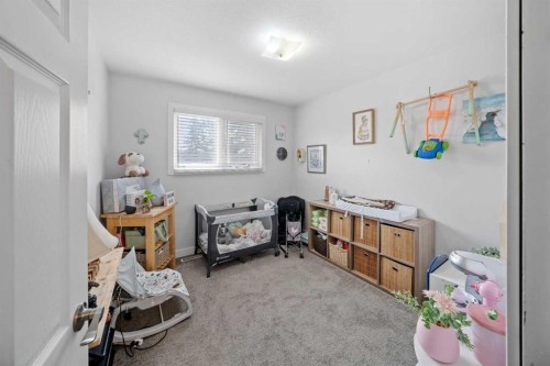 5516 Taylor Crescent Ne, Calgary, AB - Indoor