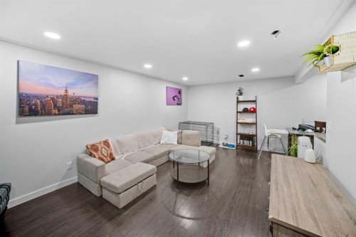 5516 Taylor Crescent Ne, Calgary, AB - Indoor