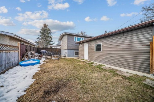 5516 Taylor Crescent Ne, Calgary, AB - Outdoor