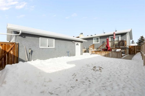 172 Rundlefield Crescent Ne, Calgary, AB - Outdoor With Deck Patio Veranda