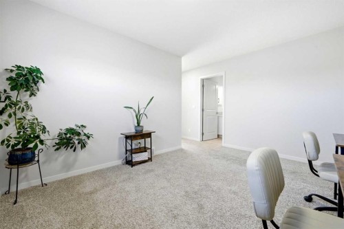 17 Precedence Glen, Cochrane, AB - Indoor