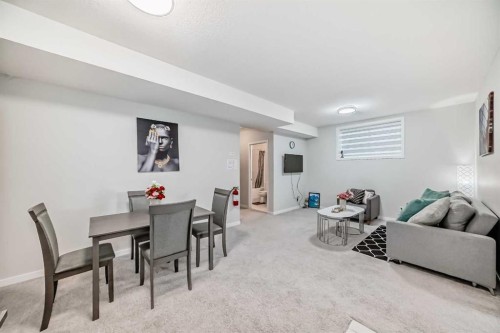 16 West Grove Link Sw, Calgary, AB - Indoor