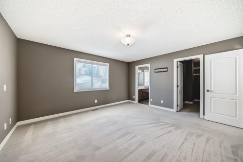 259 St Moritz Drive Sw, Calgary, AB - Indoor Photo Showing Other Room
