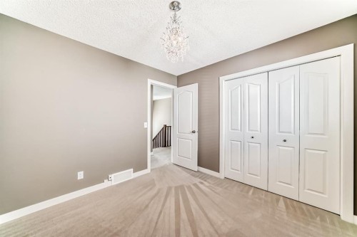 259 St Moritz Drive Sw, Calgary, AB - Indoor Photo Showing Other Room