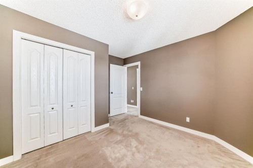 259 St Moritz Drive Sw, Calgary, AB - Indoor Photo Showing Other Room